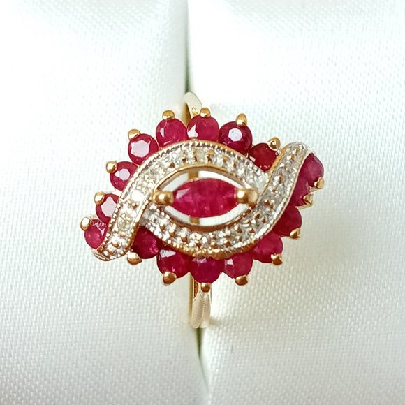 (SOLD) Vintage 10K Y.Gold Ruby Diamond Cluster Ring, Sz6 - Picture 5 of 10
